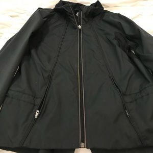 Lululemon black lightweight jacket size 6